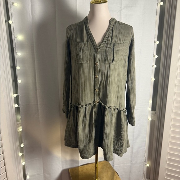 Maeve Green Midi Dress with Mandarin Collar and Tiered Design - Picture 1 of 6